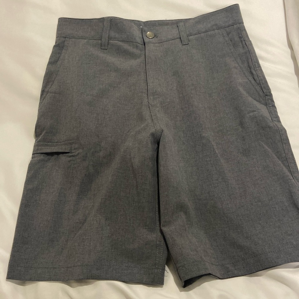 Men’s Panama Jack grey size 30 short with pocket. Great for golf